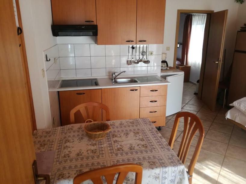 Apartmani Marijana Selce Luaran gambar
